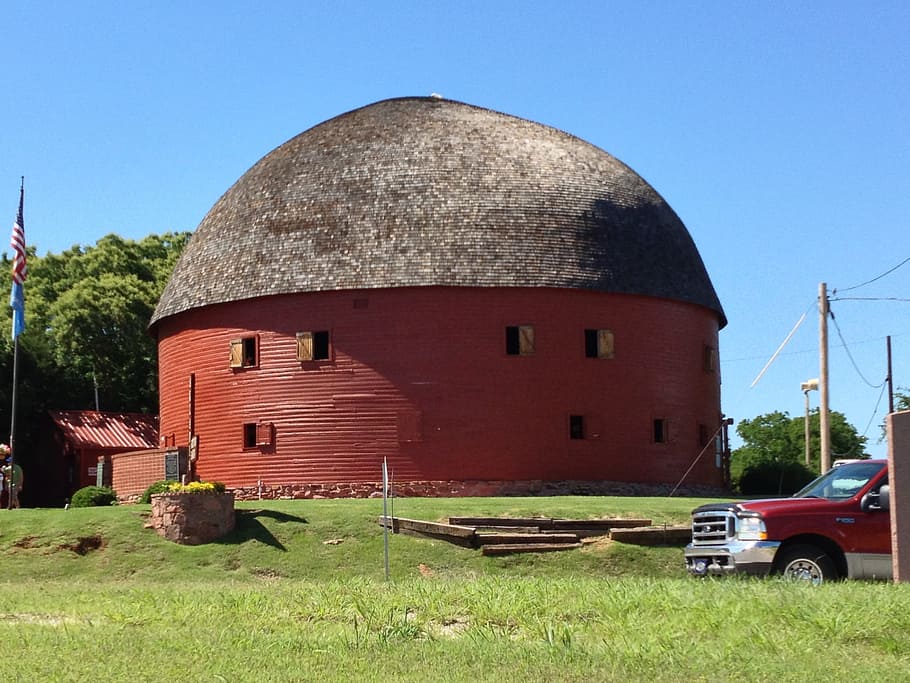 Barn, Round, Circular, Farm, red, country, ranch, rustic, roof HD wallpaper
