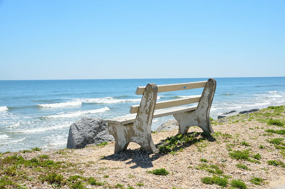 photography of bench on beach shore, bench chair, overlook HD wallpaper