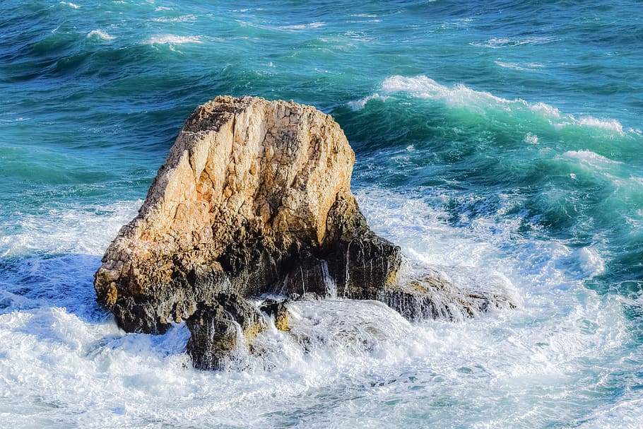 gray rock on body of water at daytime, wave, crushing, nature HD wallpaper