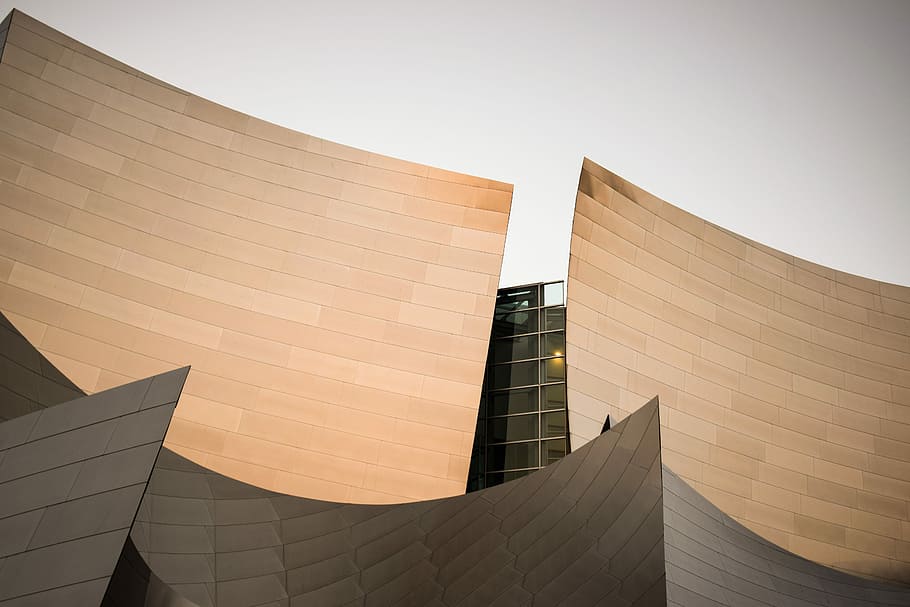 curve brown building architecture, brown wooden building, facade HD wallpaper