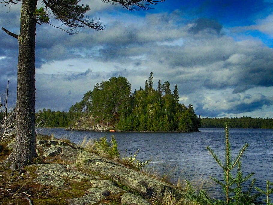 sharp rock, island, sky, clouds, hdr, lake, water, reflections HD wallpaper