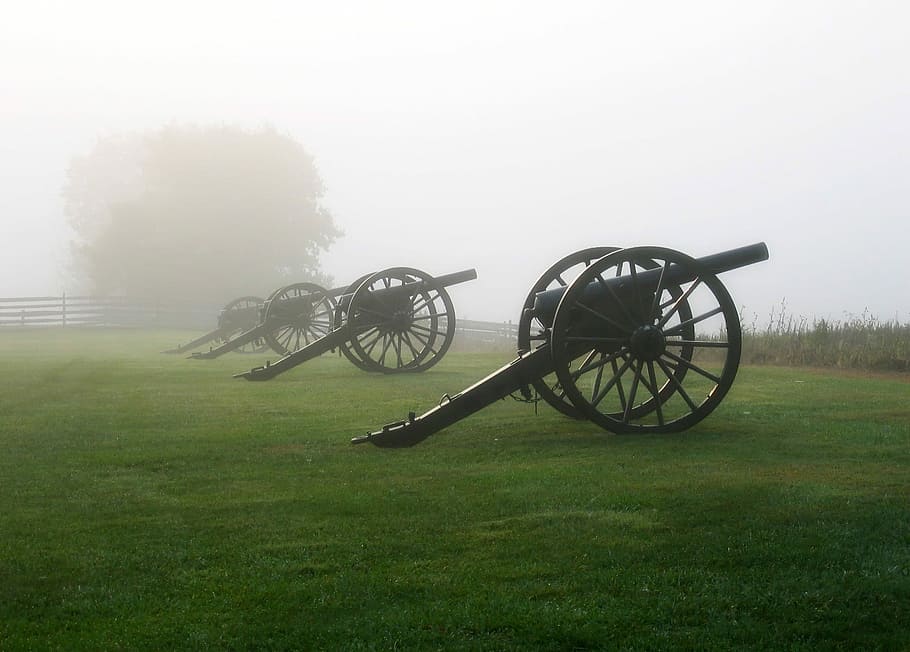 Cannons in the Fog at Antietam Battlefield, Maryland, artillery