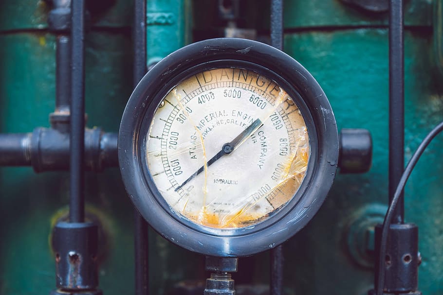 danger, engine, close-up, equipment, rustic, old, pressure gauge HD wallpaper