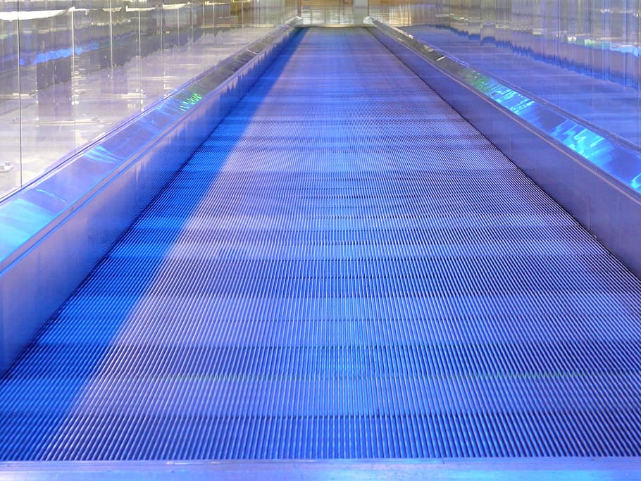 closeup photo of blue escalator, metal segments, moving walkway HD wallpaper