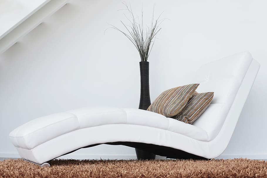 white leather lounger sofa on top of brown area rug, couch, furniture, HD wallpaper