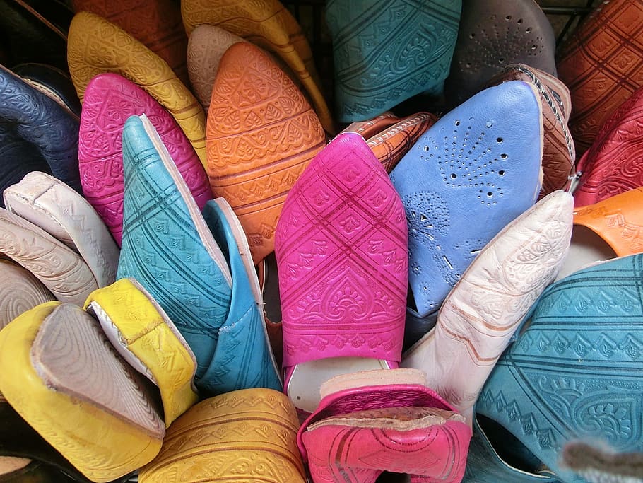 shoes-sandals-market-granada.jpg