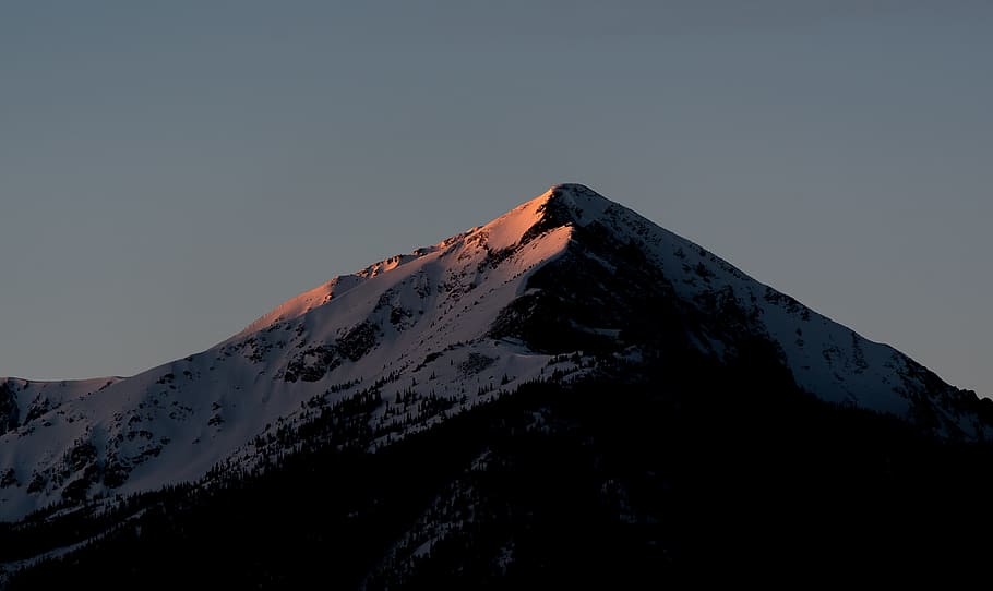 snow-capped mountain under dark sky, gray snowy mountain under dark sky HD wallpaper