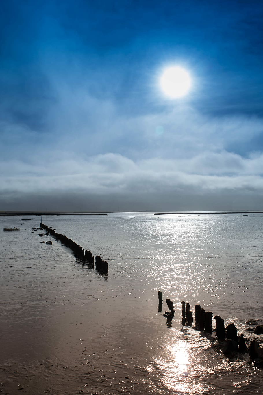 Sun, Sea, Piles, Clouds, Coast, Beach, back light, sky, sunset HD wallpaper