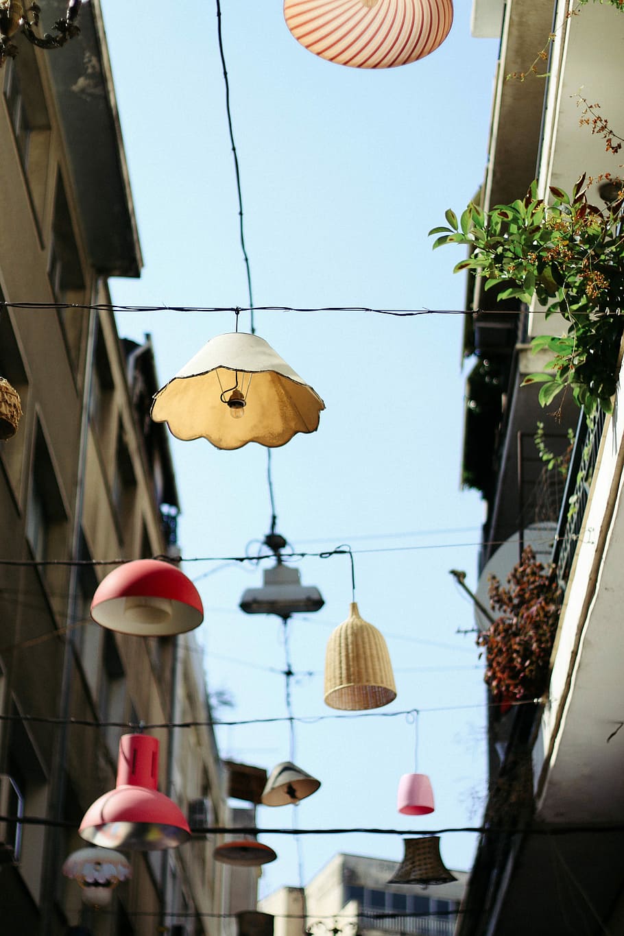 assorted hanging light, electric Lamp, lantern, architecture HD wallpaper
