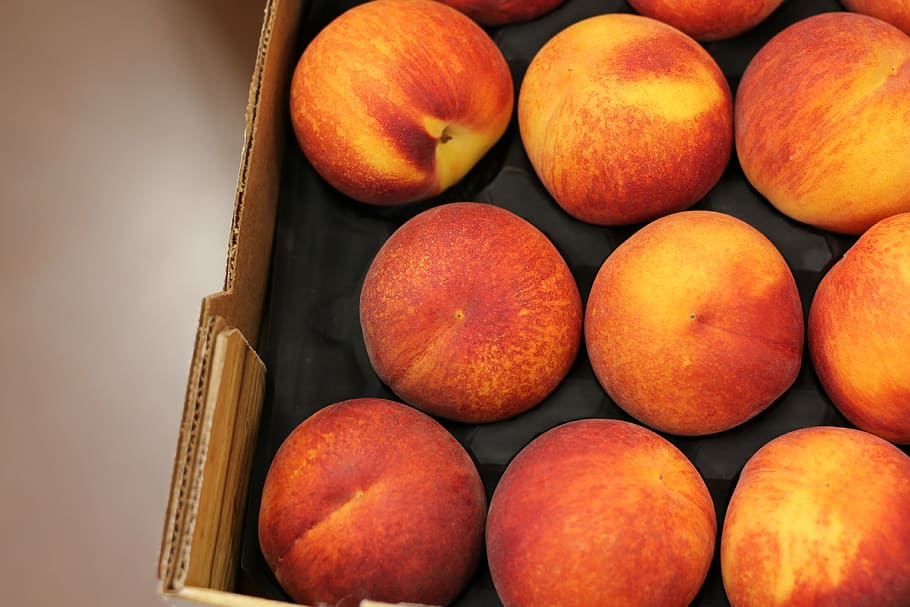 bunch of peaches in box, fresh, fruit, food, freshness, organic HD wallpaper