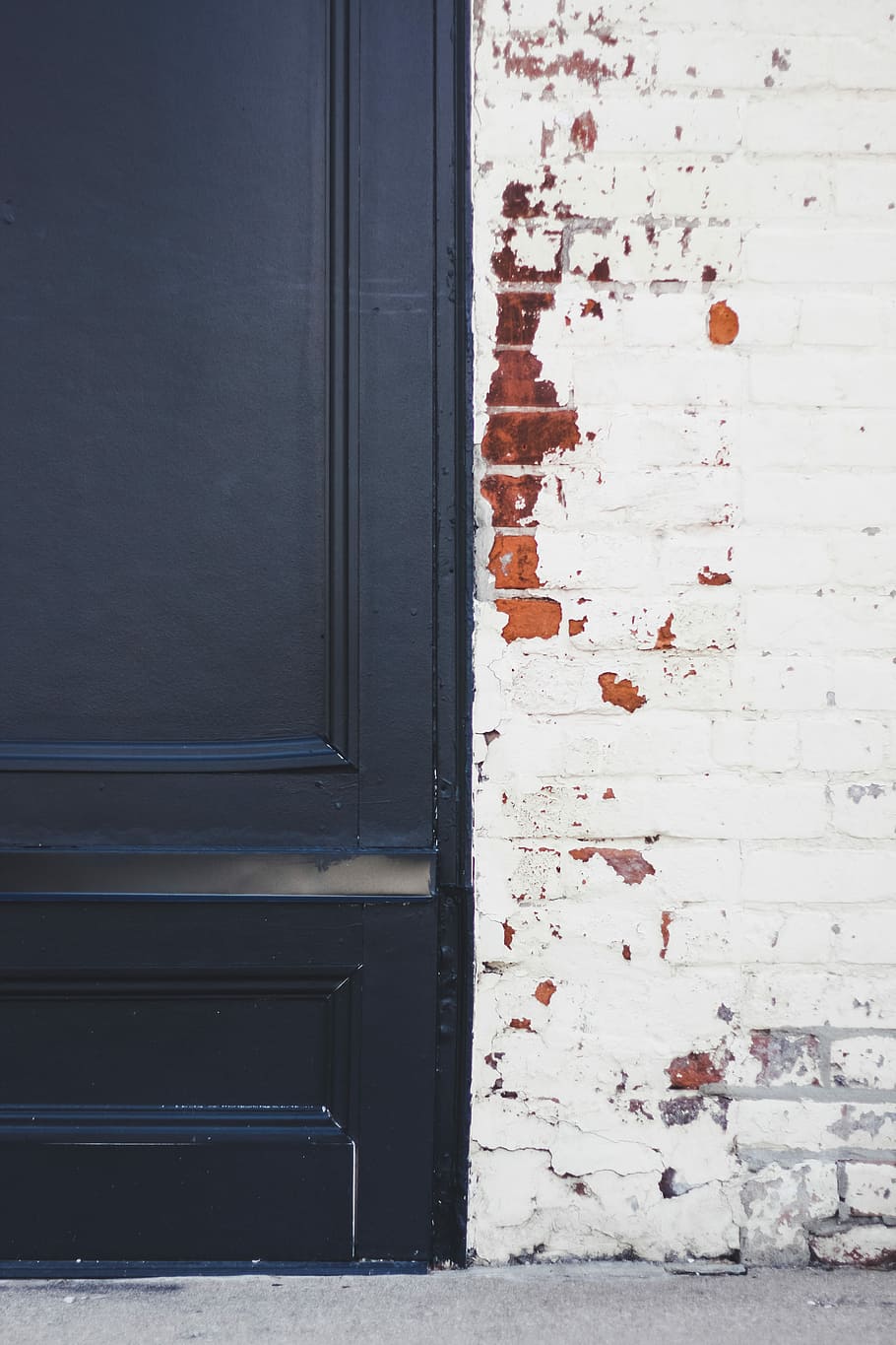 light VS. dark, untitled, texture, wall, brick, old, black, entrance HD wallpaper