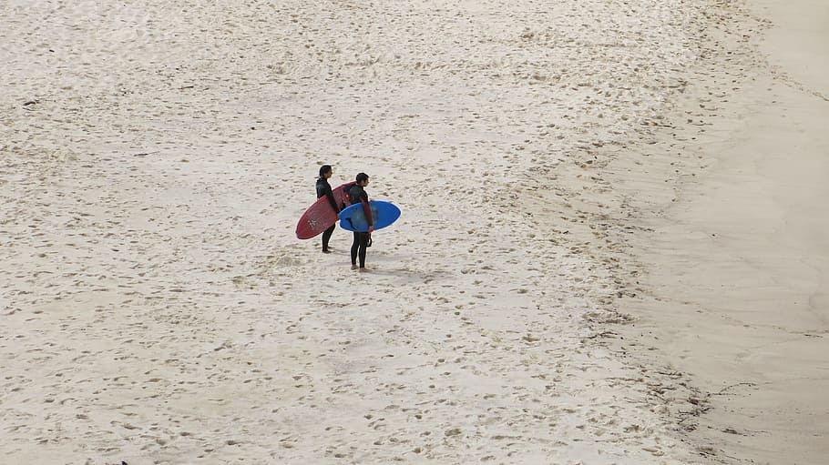 Surfer, Beach, Surfboard, Sand, surfing, vacation, sea, young HD wallpaper