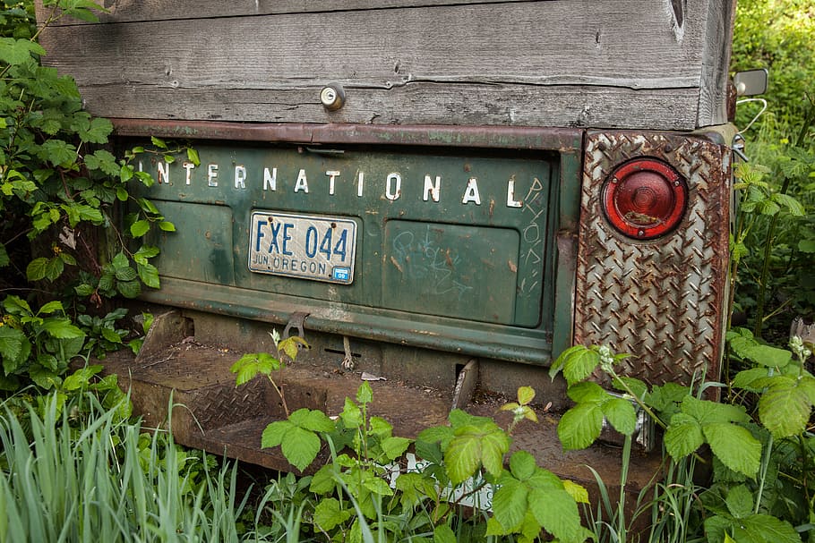 truck, old, vintage, rusty, vehicle, metal, antique, abandoned HD wallpaper