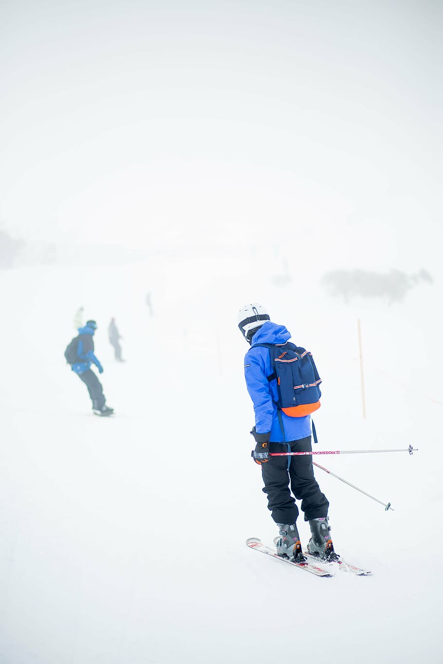 action, cold, foggy, ice, people, skier, skiing, snow, sport HD wallpaper