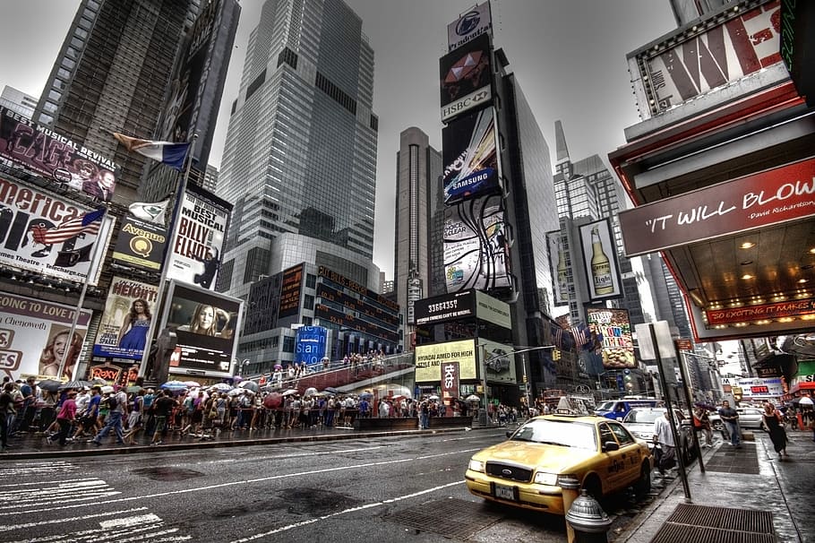 yellow taxi cab along the street at New York Times Square, new york city, HD wallpaper