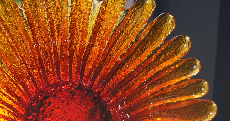 close up photo of scalloped edge amber glass plate, orange HD wallpaper