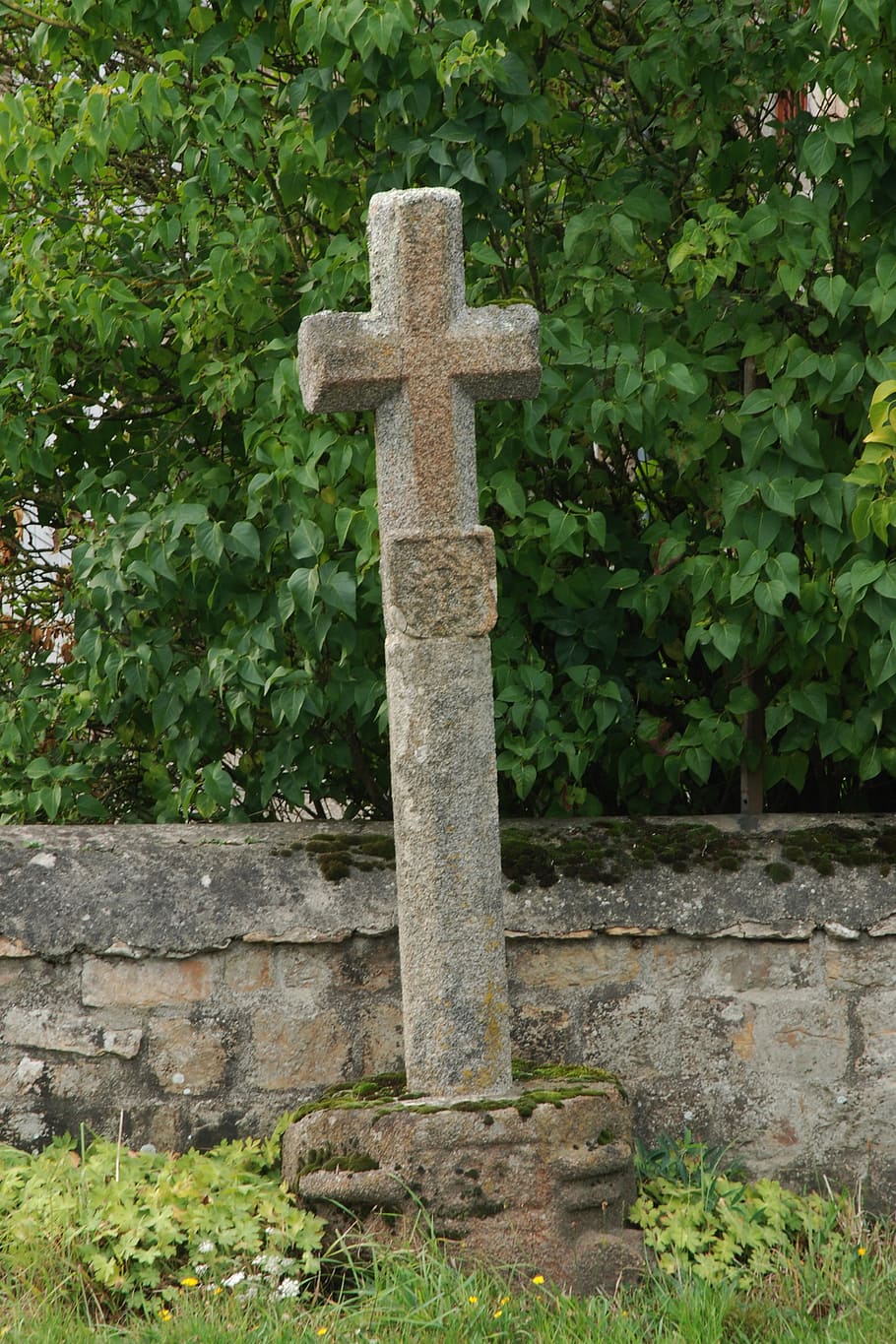 cross, brittany, religious, plant, religion, belief, green color HD wallpaper