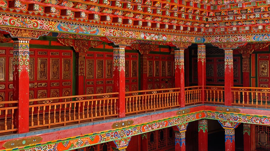 multicolored post and ballustrade, china, lijiang, monastery
