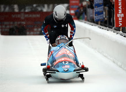 person riding snow cart, Competition, Team, bobsled, pushing HD wallpaper