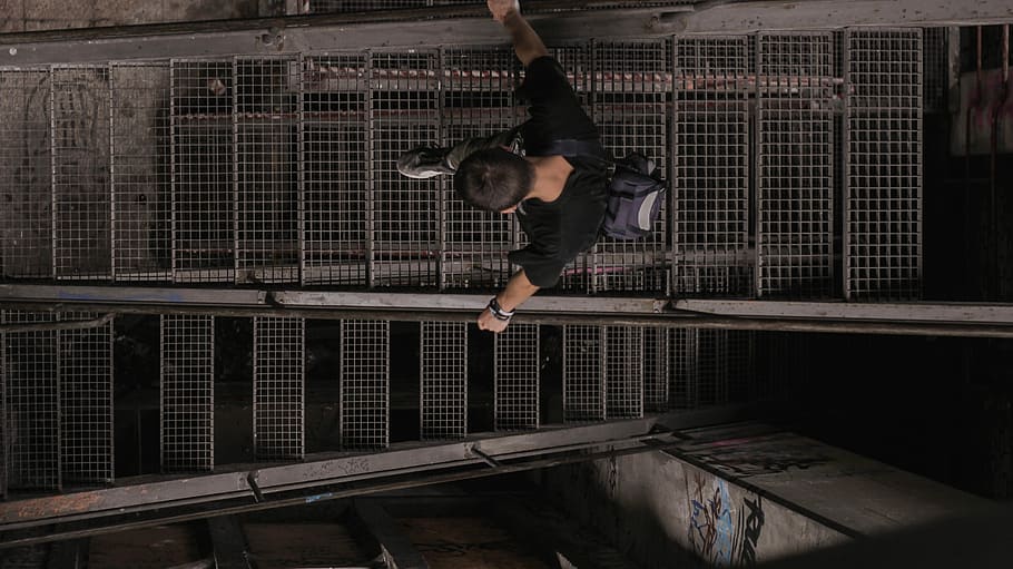 man going down on stairs, man coming downstairs, steps, industrial HD wallpaper