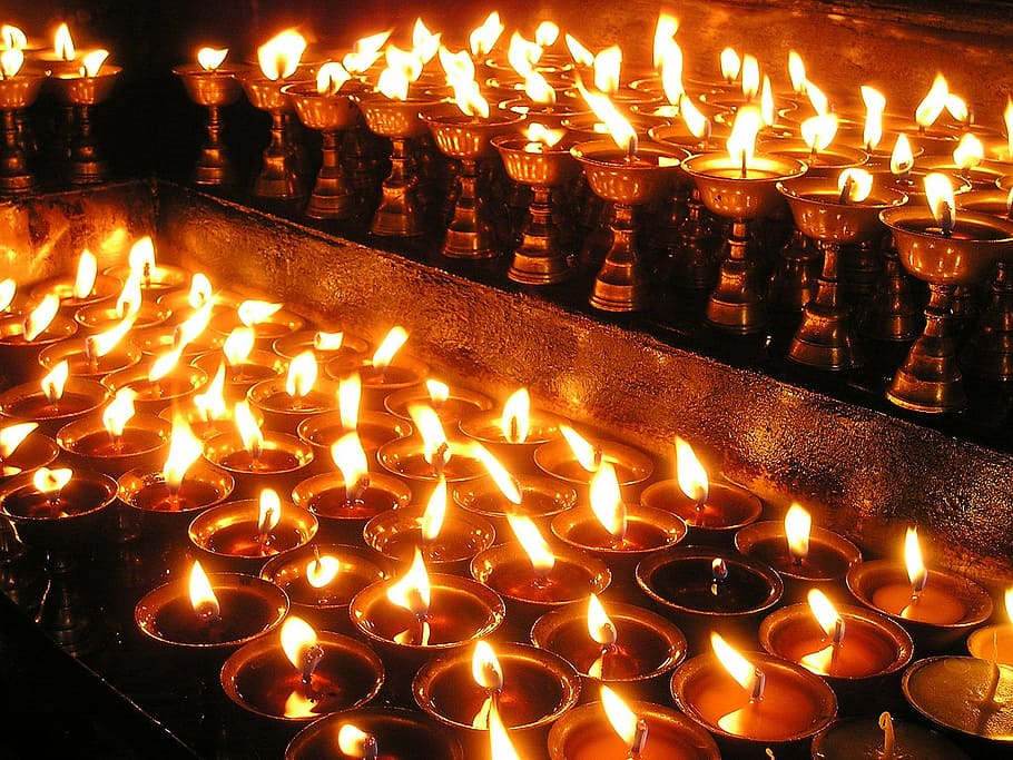 nepal-candles-prayer-light-holy.jpg