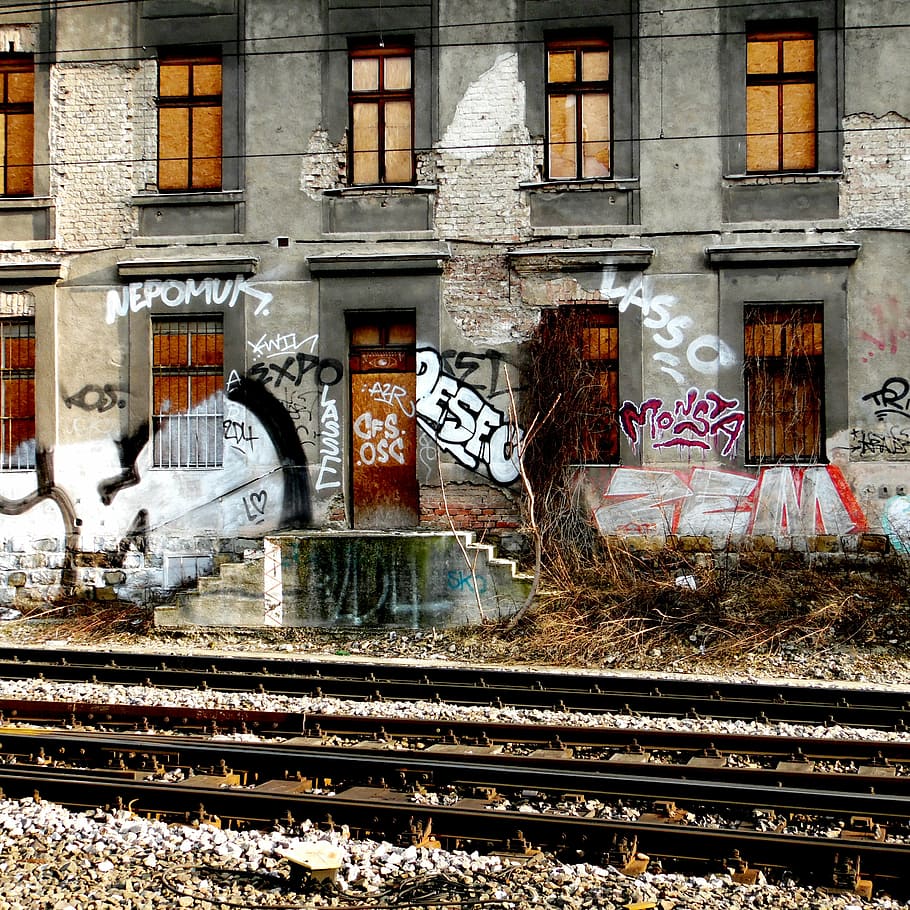 track, window, door, old, railway station, platform, graffiti HD wallpaper