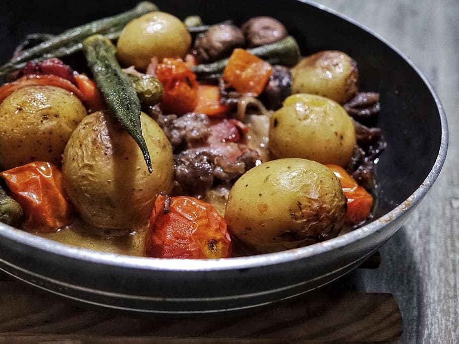 grilled, mixed vegetable, meat, potatoes, tomato, lady finger HD wallpaper