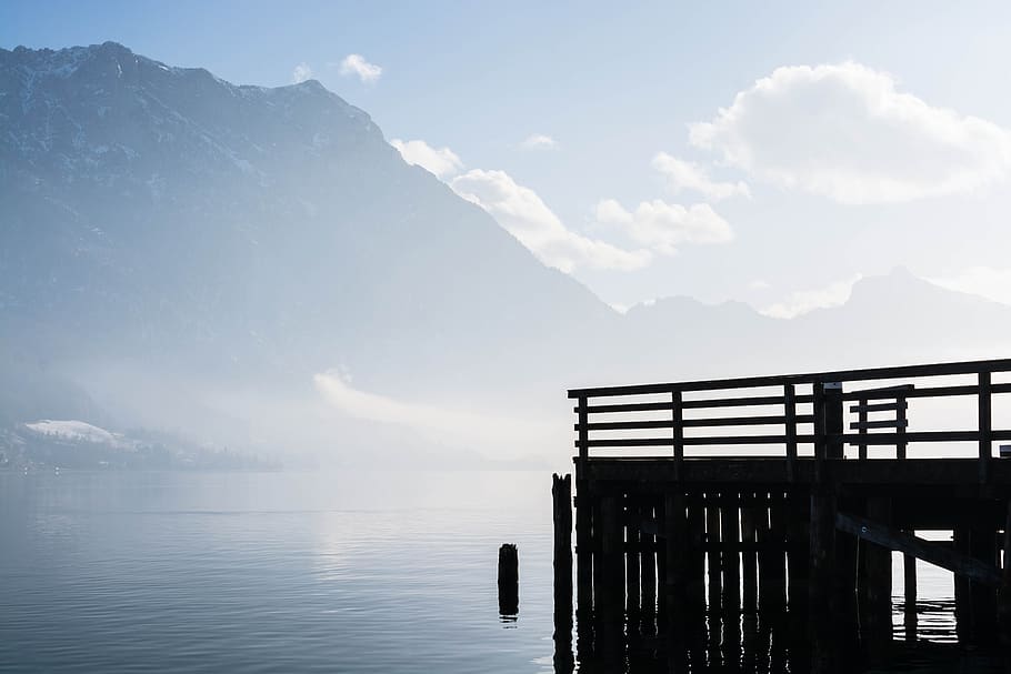lake, mountains, pier, dock, calm, misty, fog, nebulous, quiet, HD wallpaper