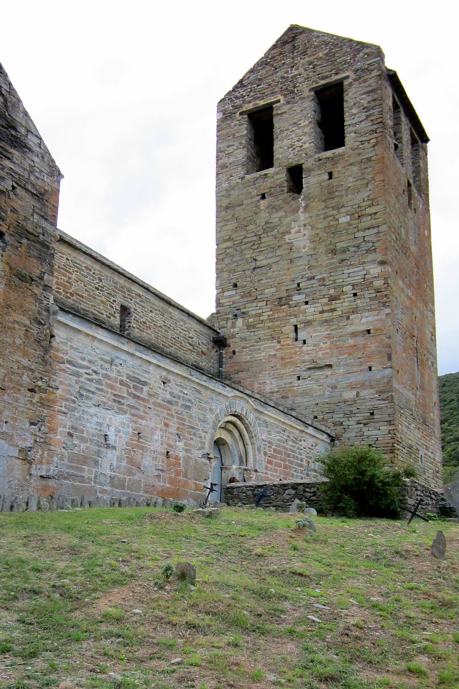 Serrabone, Priory, Monastery, Romanesque, pyrénées-orientales HD wallpaper