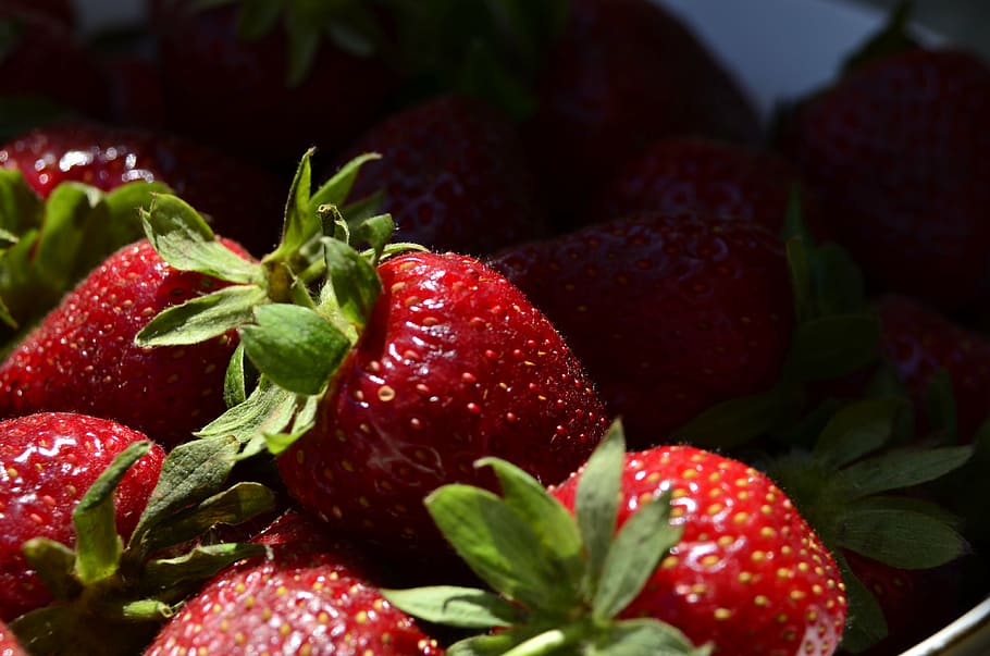 fruit, fruits, strawberry, berry fruit, healthy eating, food HD wallpaper