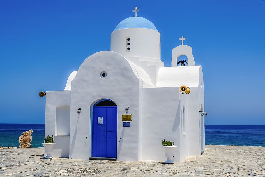 sea, nature, beach, vacation, architecture, blue sky, chapel HD wallpaper
