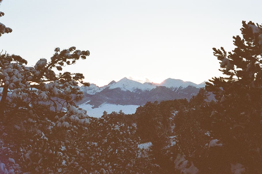 snow, dawn, mountains, sunset, dusk, sunrise, twilight, winter HD wallpaper