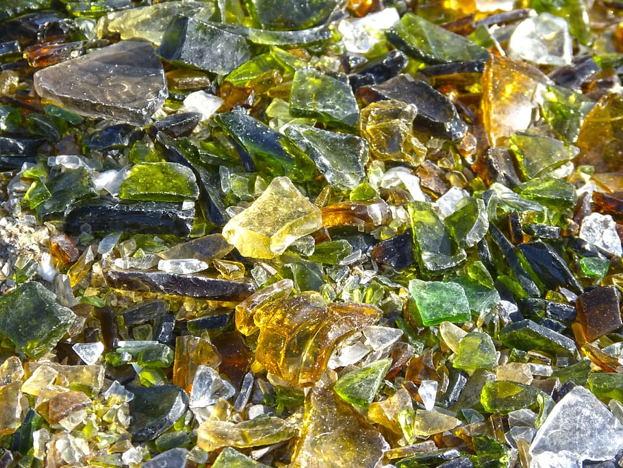green and yellow glass shard lot, broken glasses, crystals HD wallpaper