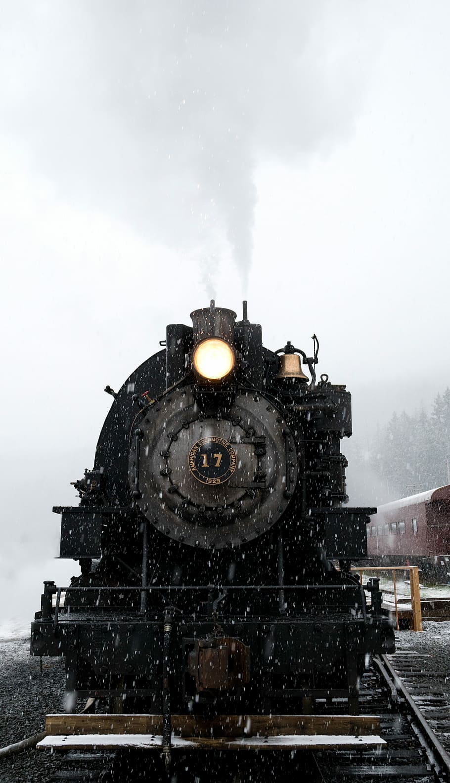 black train on railway at daytime, black train running on rail during winter at daytime HD wallpaper