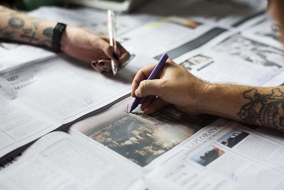 hands, people, writing, pens, blur, close-up, marker, news, newspaper HD wallpaper