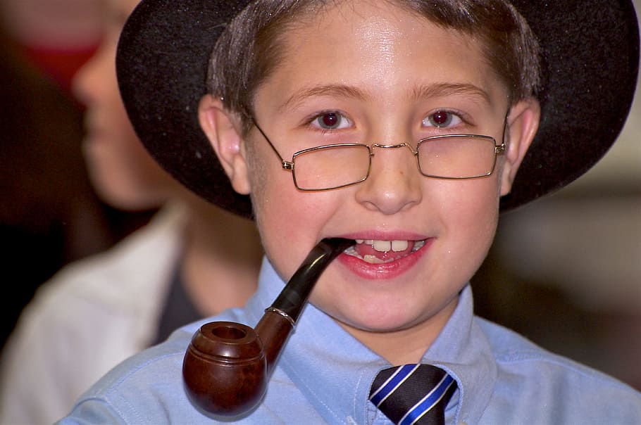 boy, pipe, glasses, tie, hat, play, tobacco pipe, character HD wallpaper