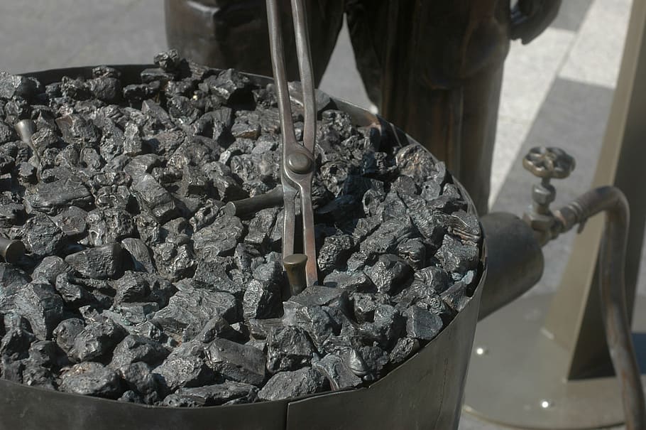 hot-coals, rivet, old, indoors, food and drink, focus on foreground HD wallpaper