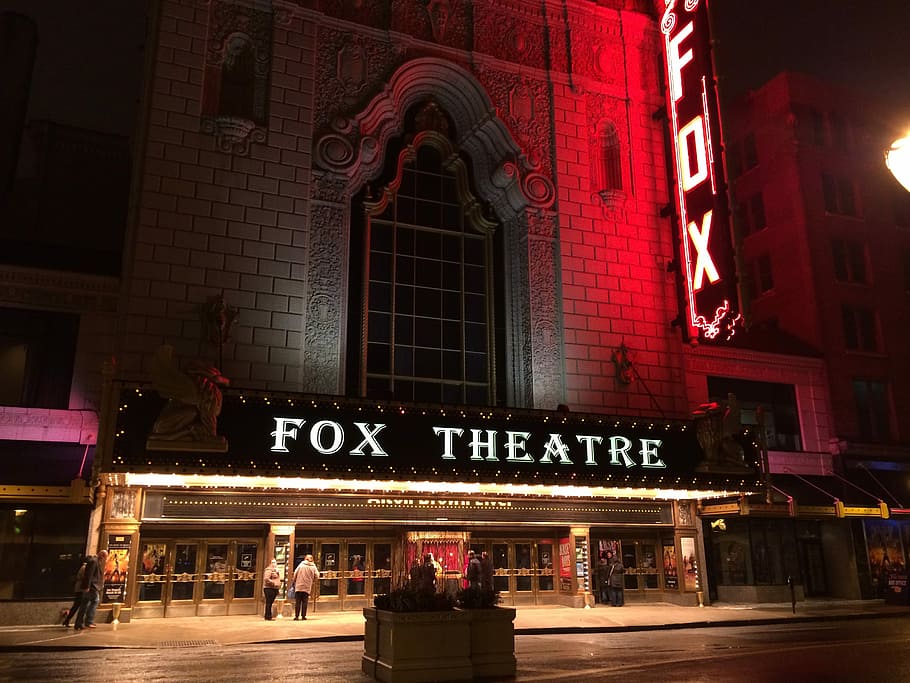 Fox Theatre at nighttime, photo of Fox Theatre building, theater