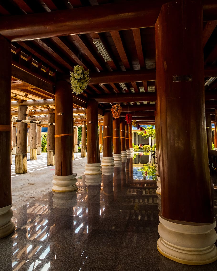 temple hall, arcade, temple complex, north thailand, architectural column