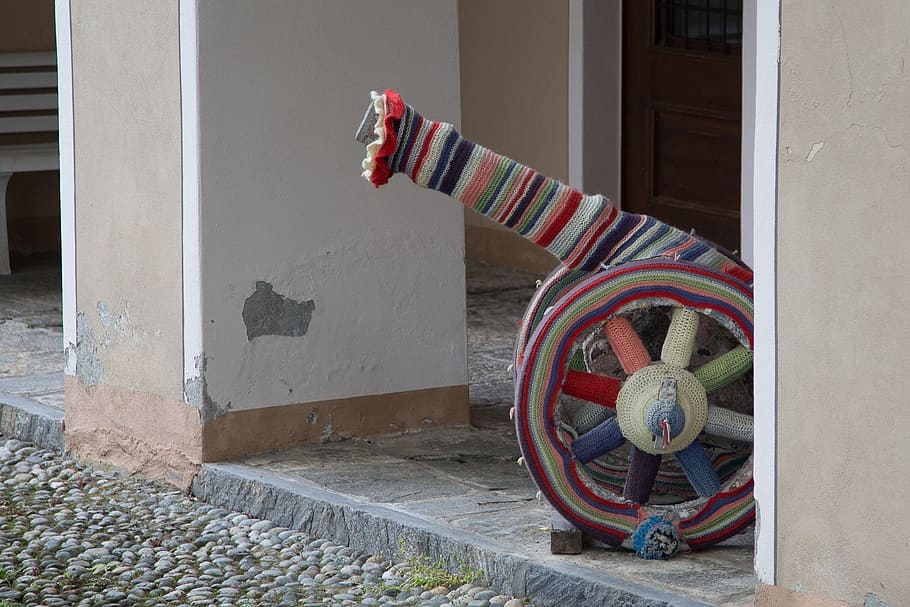 gun, crochet, funny, architecture, built structure, day, building exterior HD wallpaper
