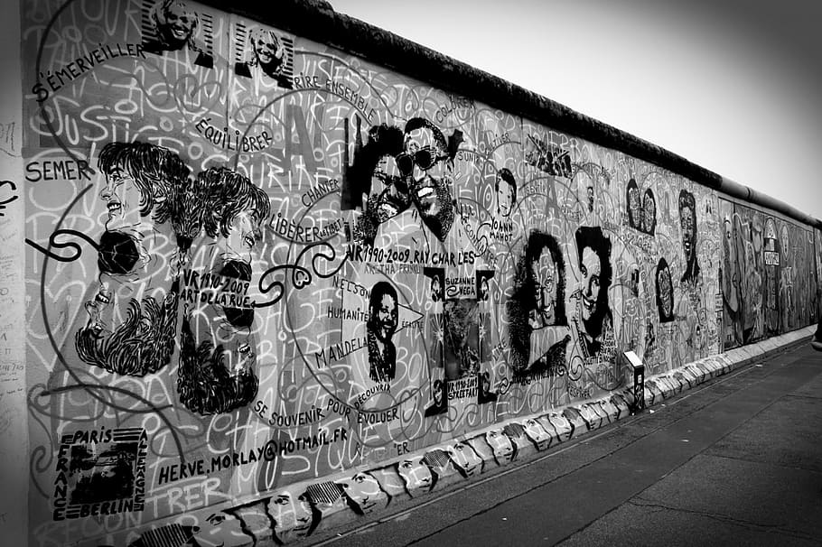 berlin, wall, art, germany, graffiti, communism, war, black white HD wallpaper