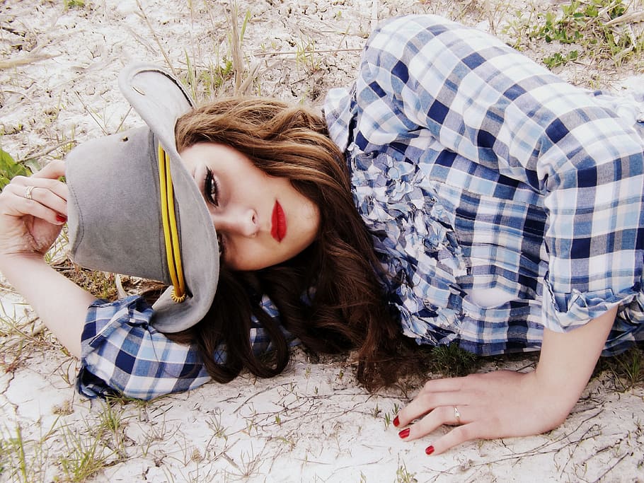 cowgirl, wild west, hats, beauty, lying down, young adult, one person
