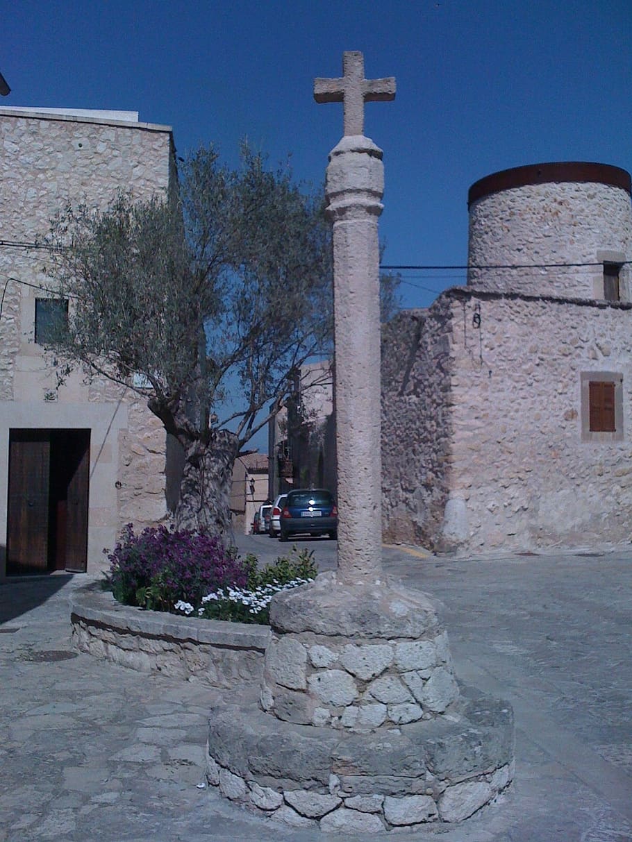 square column, tree, home, building, spain, blue er sky, castle HD wallpaper