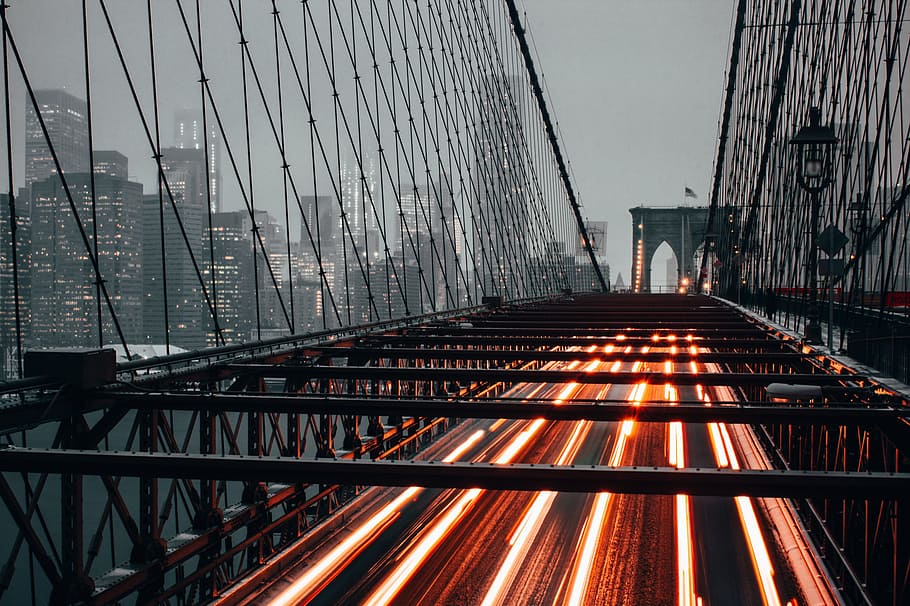 Car traffic on the Brooklyn Bridge in New York City, urban, nYC, HD wallpaper