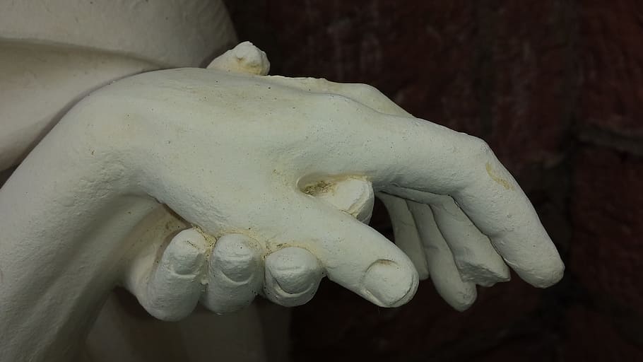 person's hand statue, bear, serve, fragile, love, admiration, HD wallpaper
