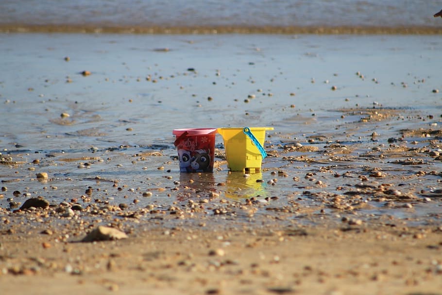 Bucket, Colors, Beach, Rocks, mar, stones, beira mar, ocean HD wallpaper