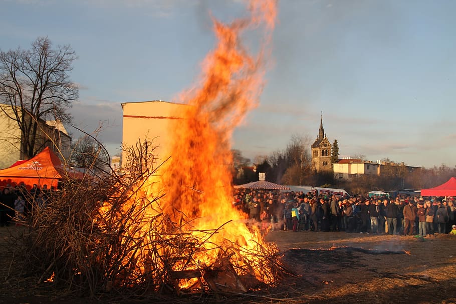 Fire, Campfire, Customs, Flame, Wood, easter fire, smoke, firelight HD wallpaper