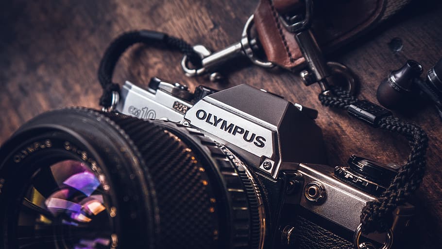 shallow focus photo of Olympus camera, black and gray Olympus SLR camera macro shot, HD wallpaper