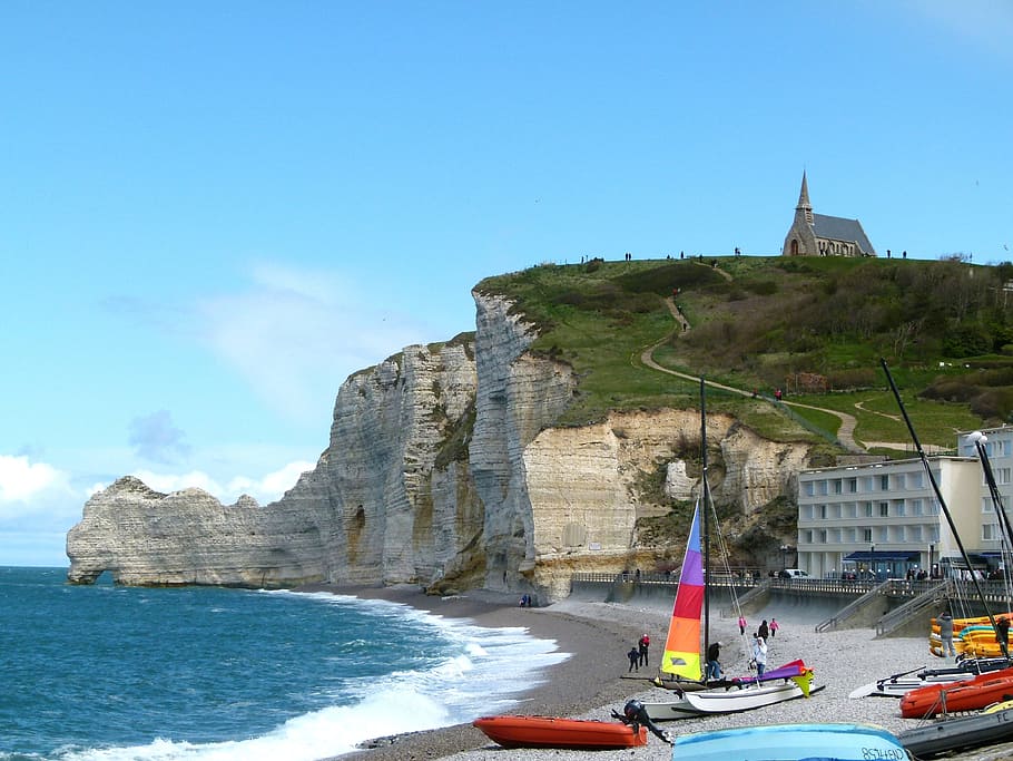 France, Cliffs, Sky, Blue, Blue, Sea, Ocean, water, boats, waves HD wallpaper