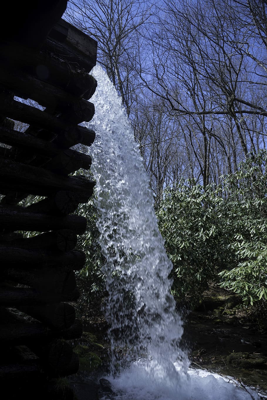 Waterfall generating by a Mingus Mill at Great Smoky Mountains National Park, North Carolina, HD wallpaper